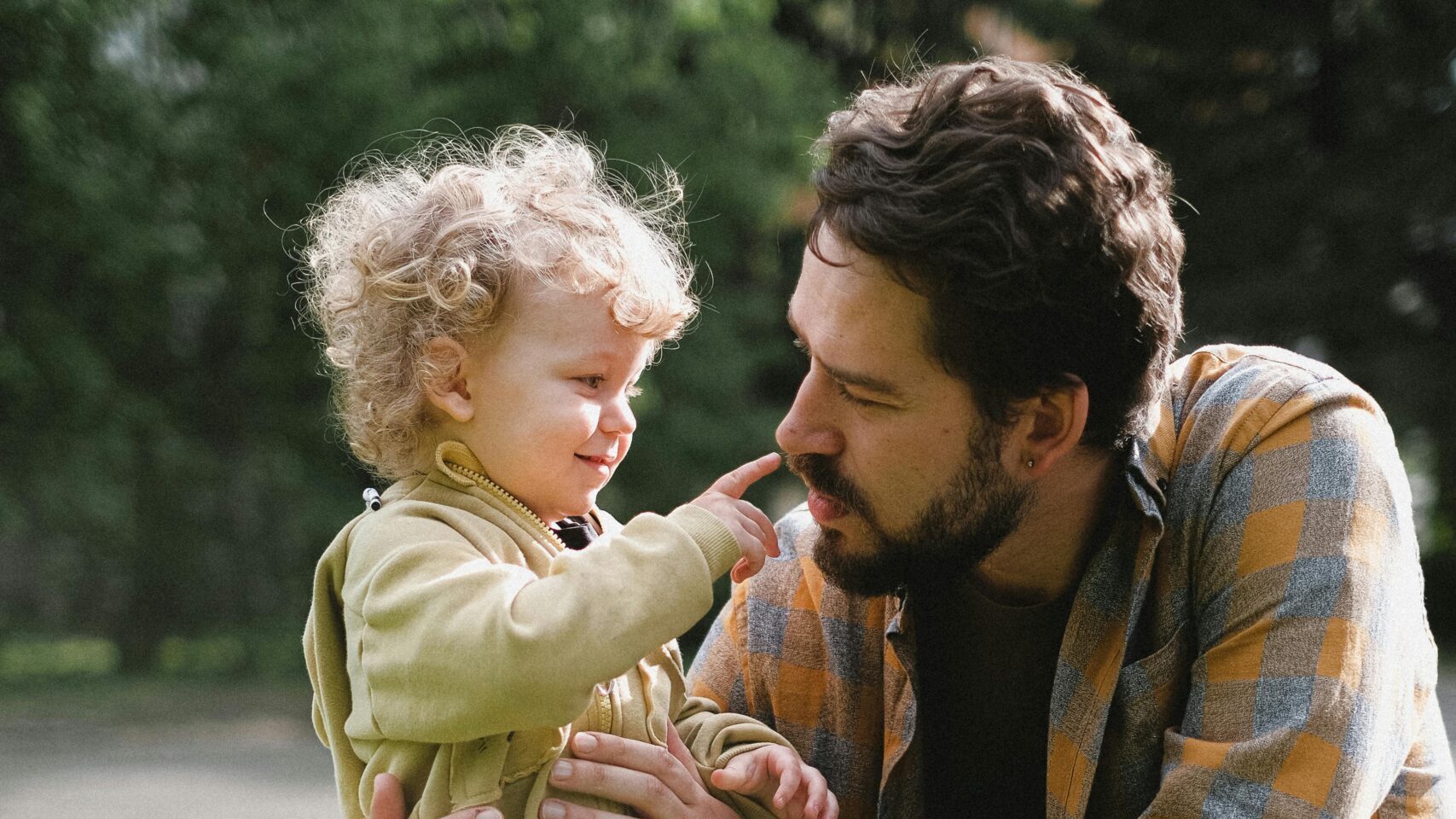 아기 말문 트는 시기 언어 자극