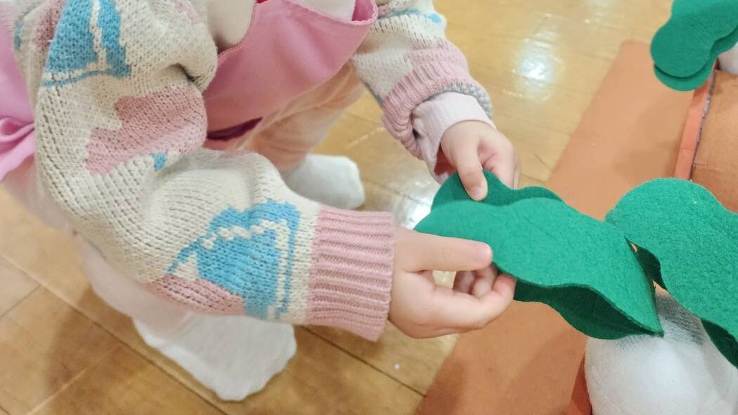 15개월 아기의 신체 발달 변화로 소근육 발달 활동