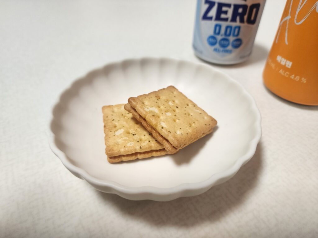 노브랜드 치즈버터샌드 내용물