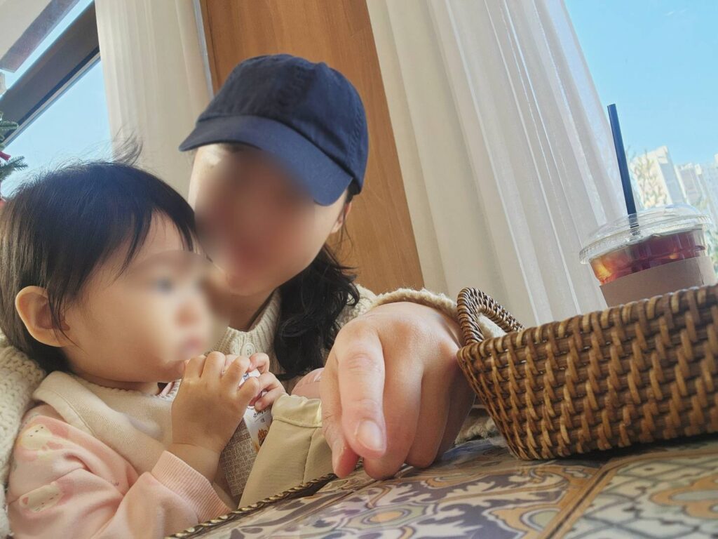 아이와 함께있는 시간에 육아맘이 자기관리 시간을 가지는 과정