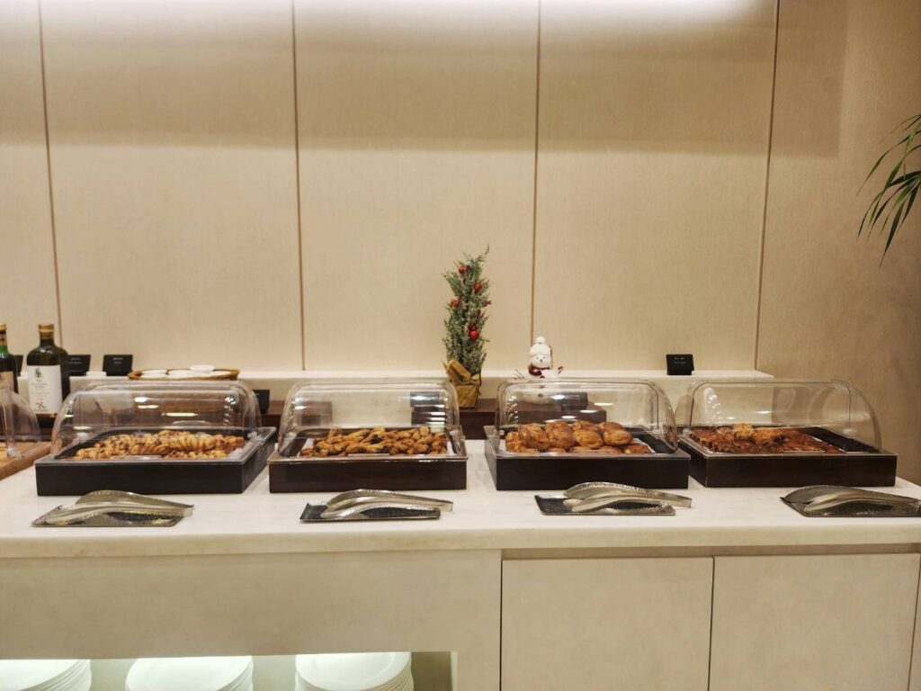 소노벨 변산 더테이블 조식 뷔페에서 빵 종류