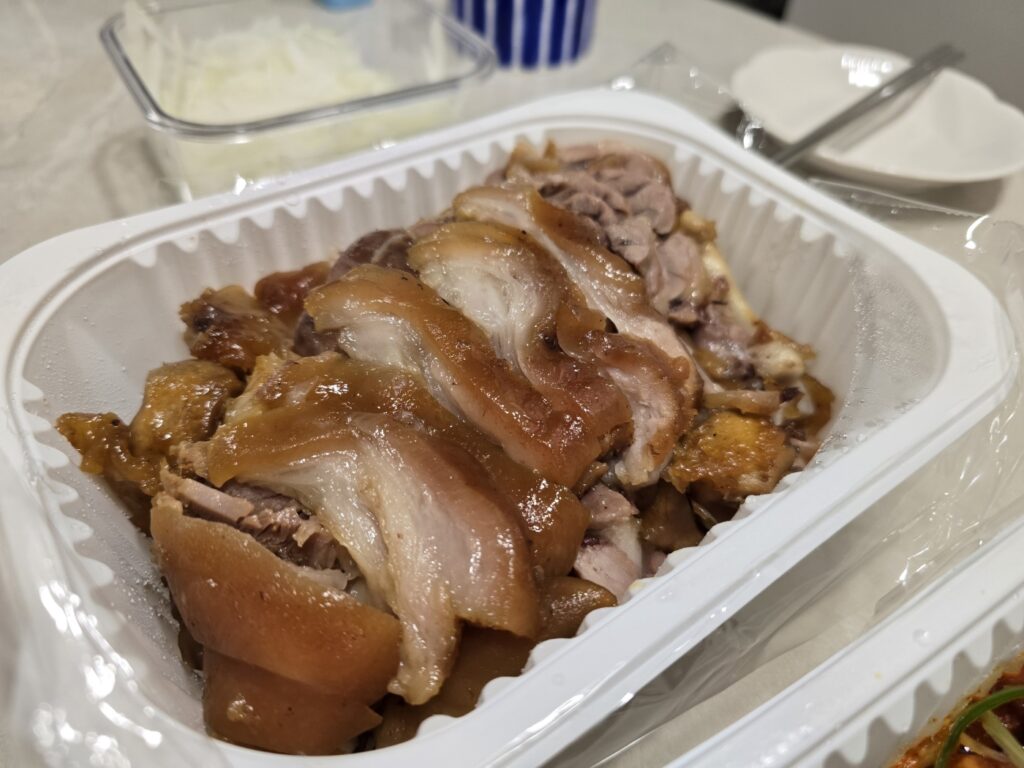 송강동 최군족발 기본 족발