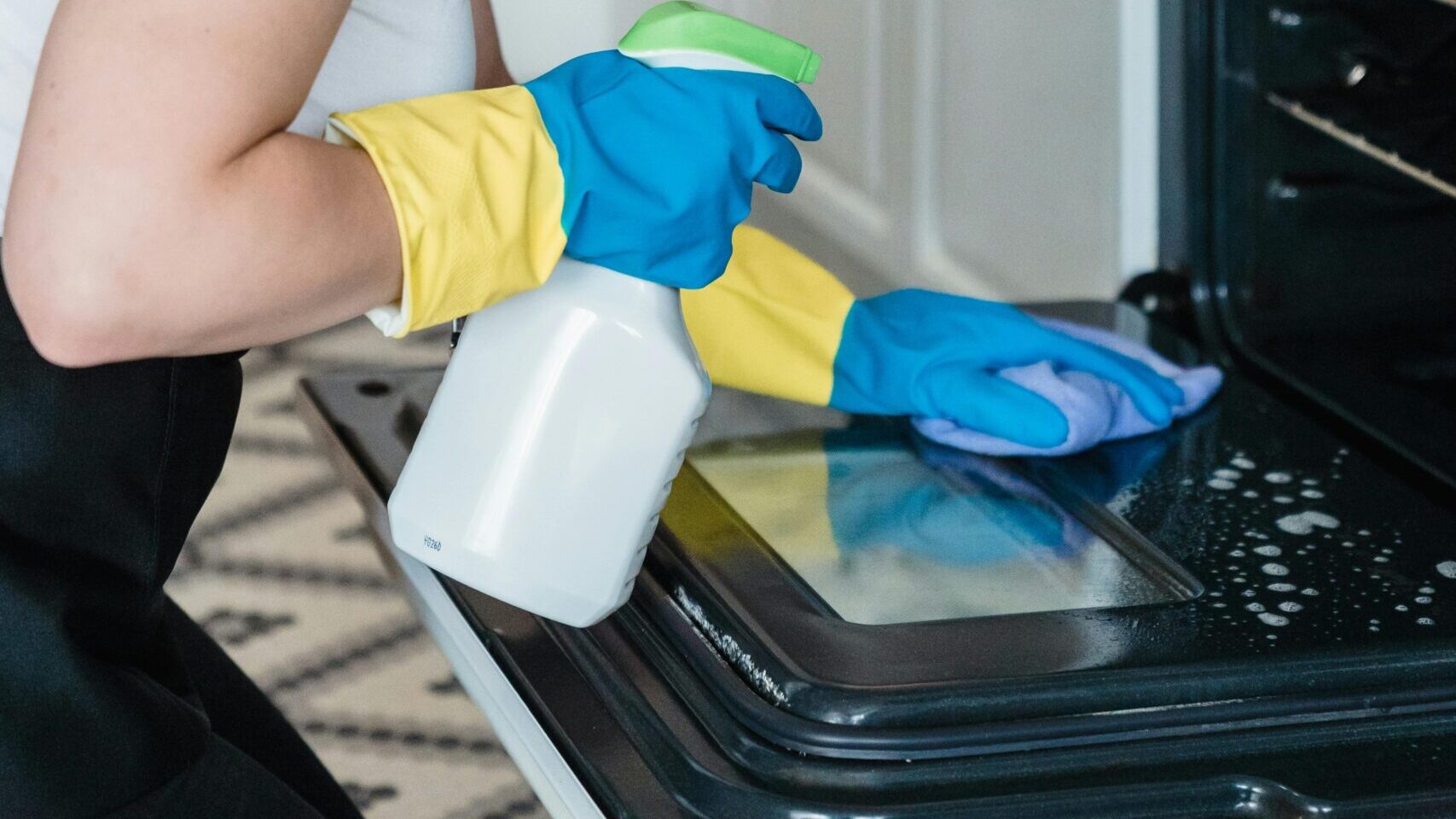 광파오븐렌지 유리문 청소 과정