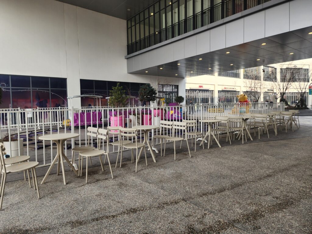 대전 현대프리미엄아울렛 폴바셋 야외 테이블